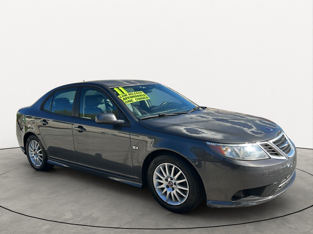 2011 Saab 9-3 Image 4