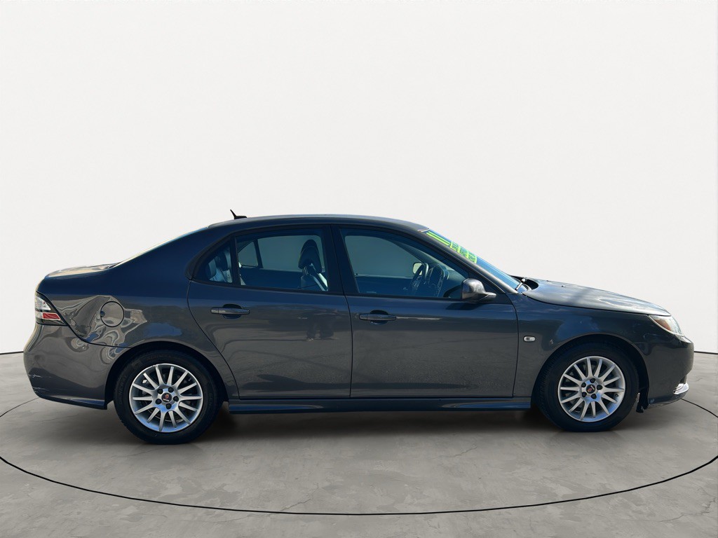 2011 Saab 9-3 Image 5