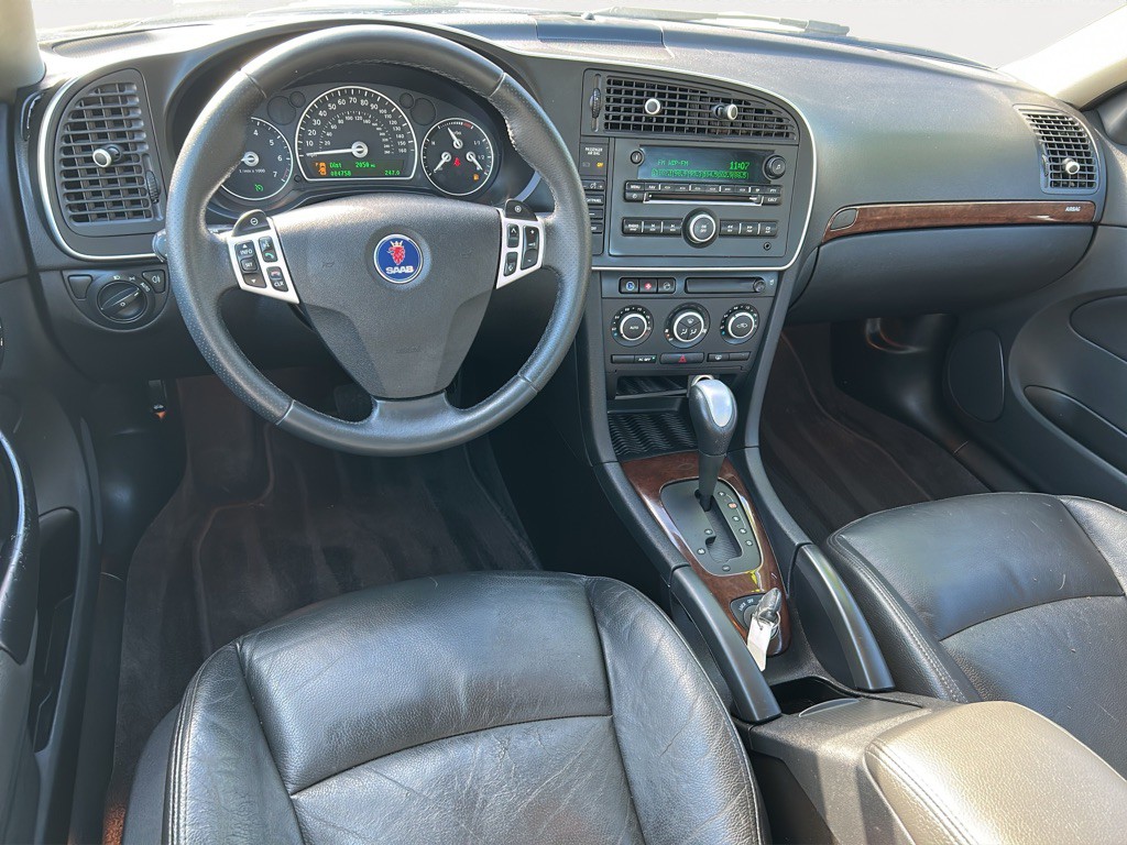 2011 Saab 9-3 Image 10