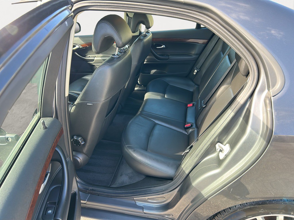 2011 Saab 9-3 Image 14