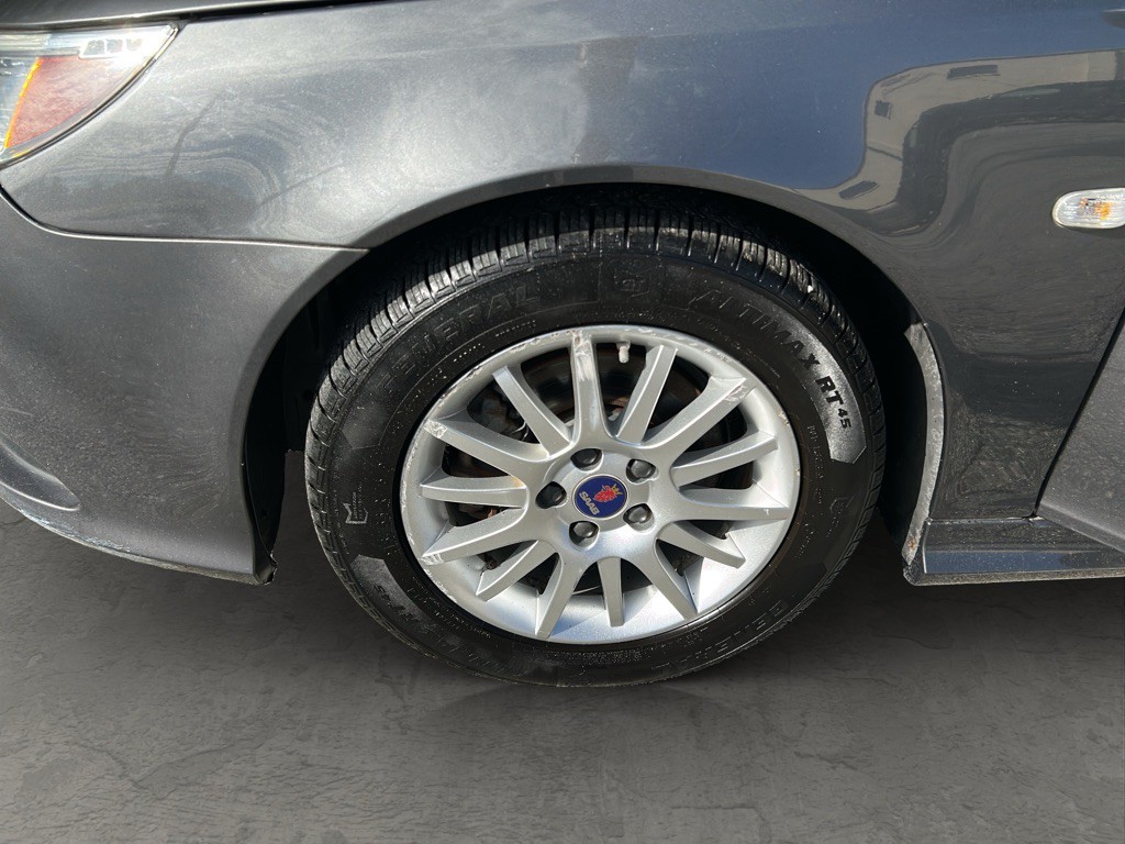 2011 Saab 9-3 Image 15