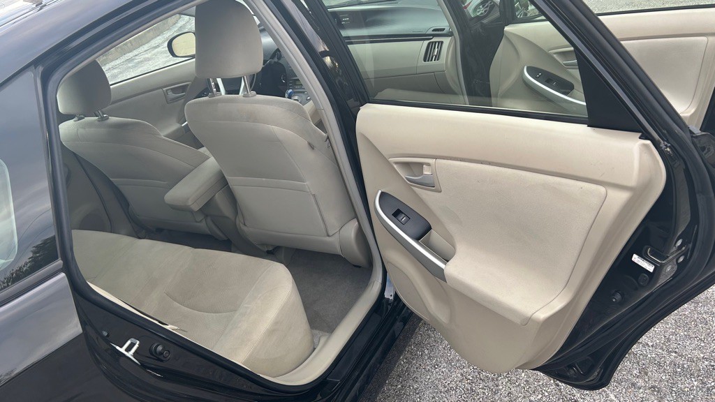 2011 Toyota Prius Image 18