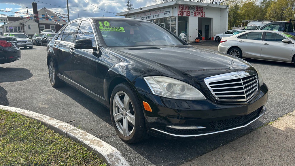 2010 Mercedes-Benz S-Class Image 1