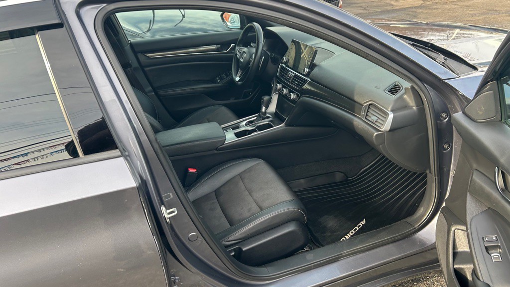 2019 Honda Accord Image 14