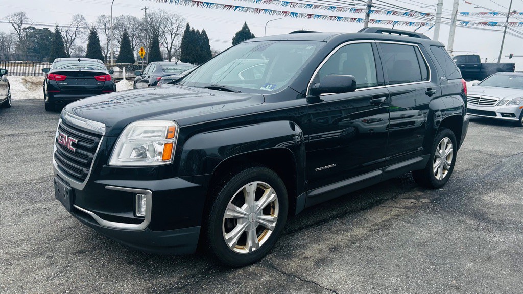 2017 GMC Terrain Image 1
