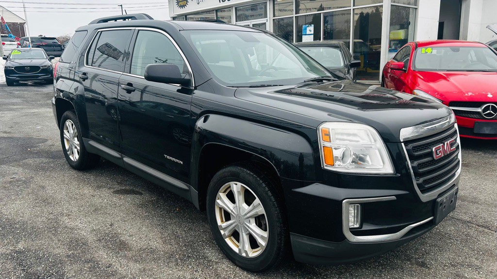 2017 GMC Terrain Image 3