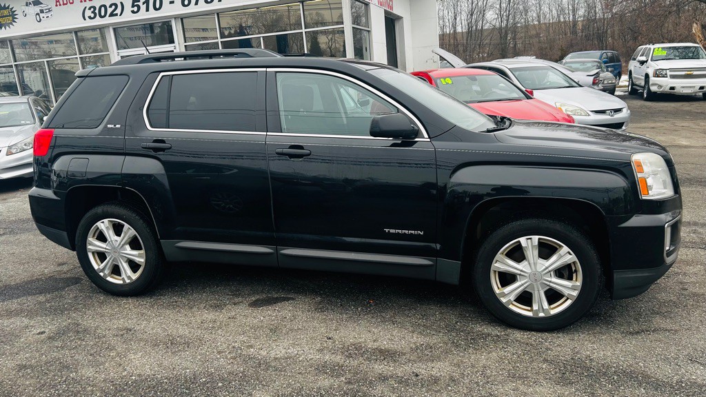 2017 GMC Terrain Image 4