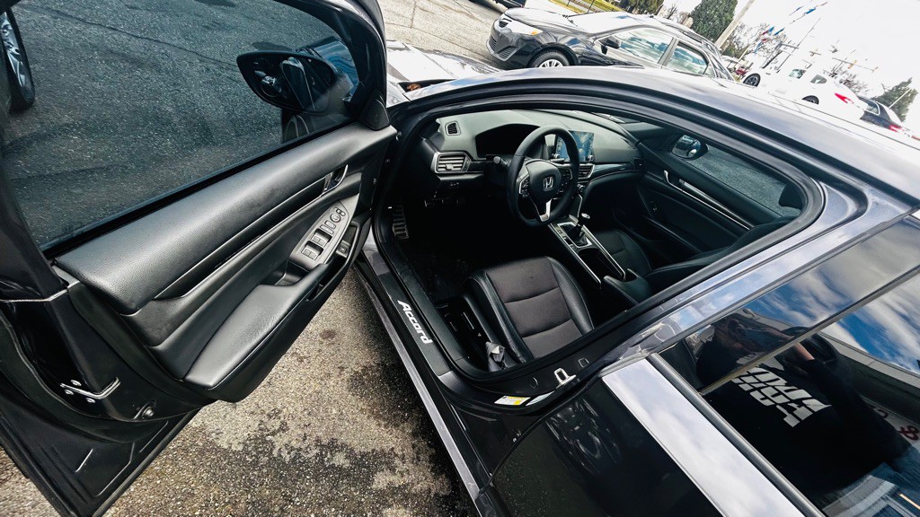 2018 Honda Accord Image 4