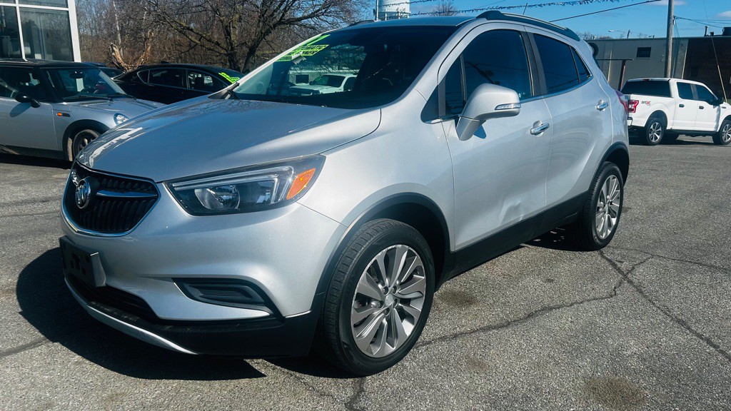 2017 Buick Enclave Image 2