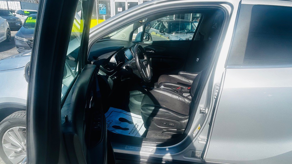 2017 Buick Enclave Image 15