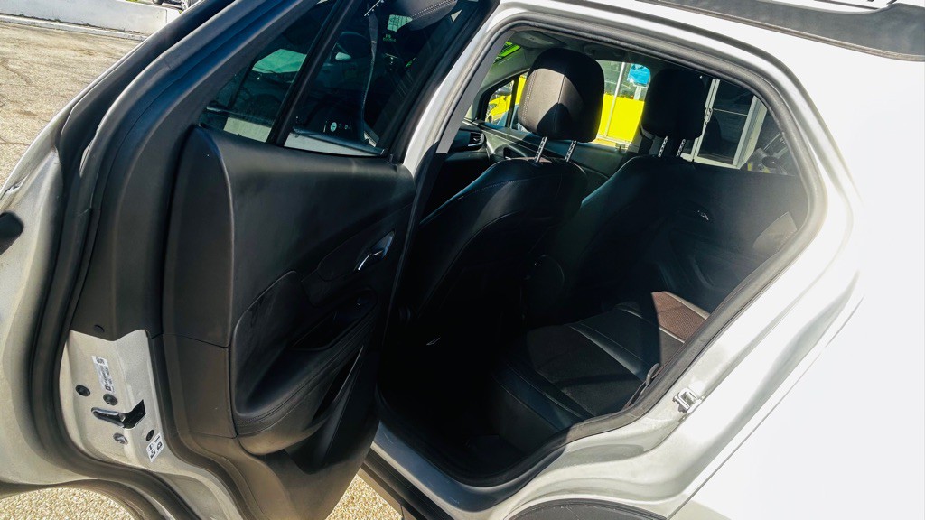 2017 Buick Enclave Image 24