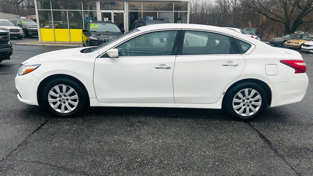2016 Nissan Altima Image 3