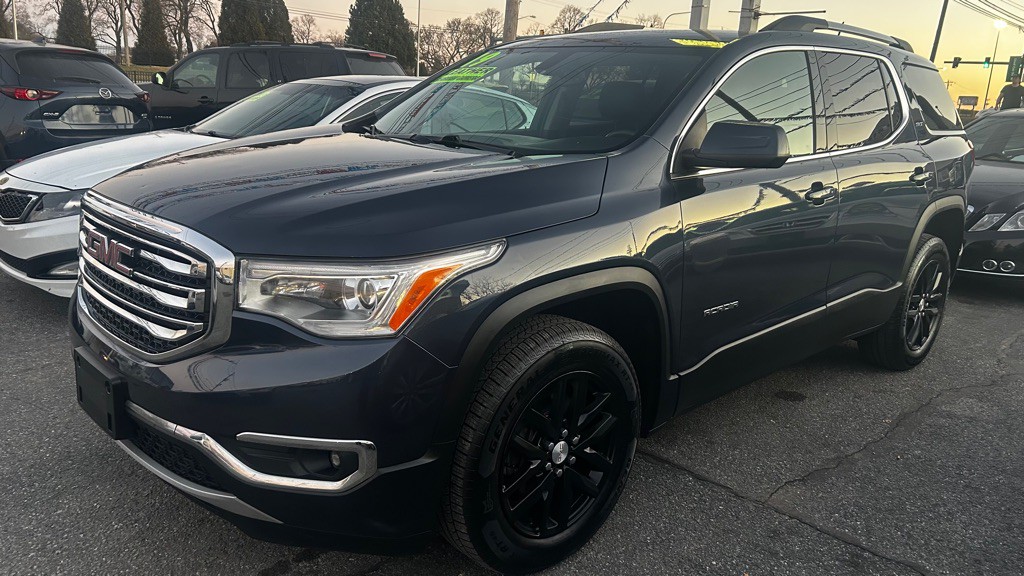 2019 GMC Acadia Image 2