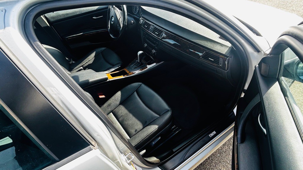 2007 BMW 3 Series Image 9