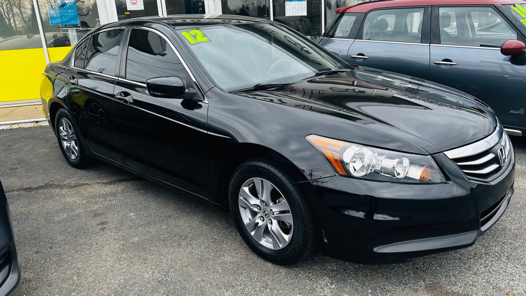 2012 Honda Accord Image 2