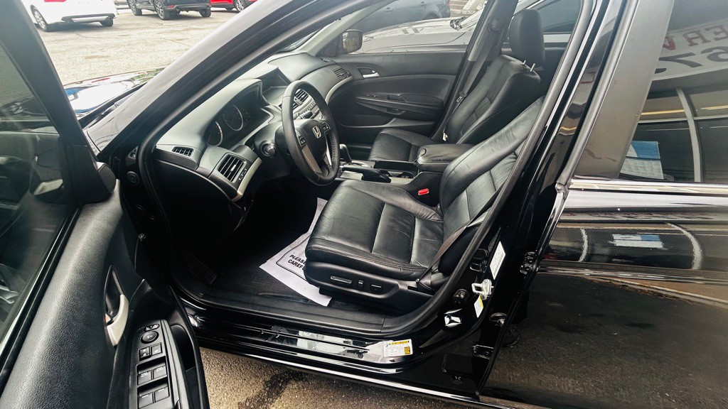 2012 Honda Accord Image 13