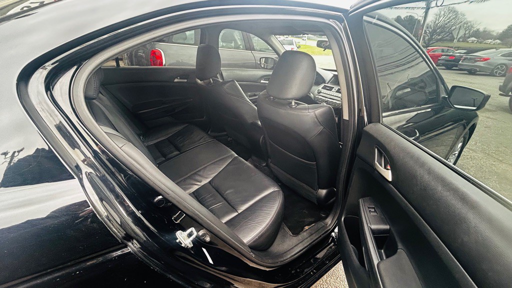 2012 Honda Accord Image 17