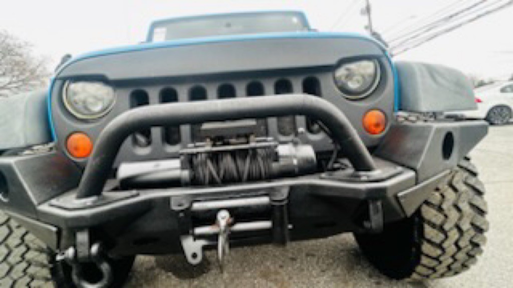 2011 Jeep Wrangler Image 14