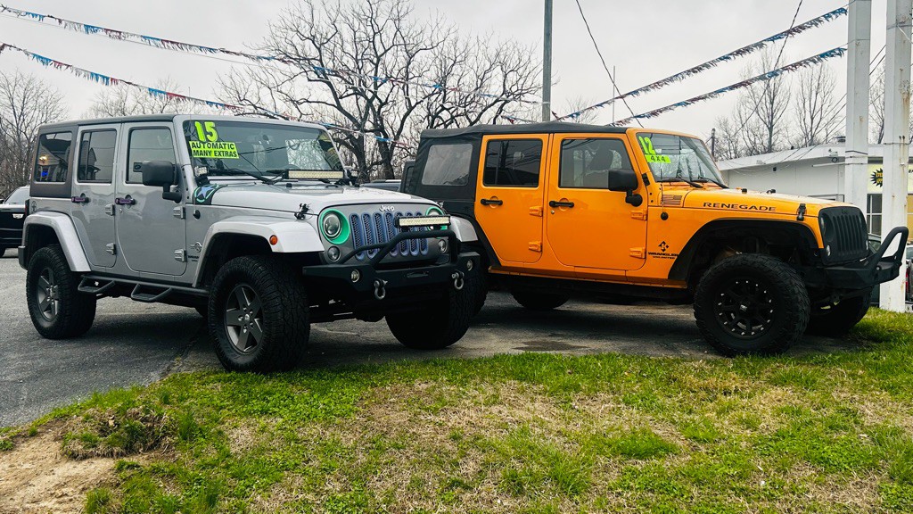 2012 Jeep Wrangler Unlimited Image 2