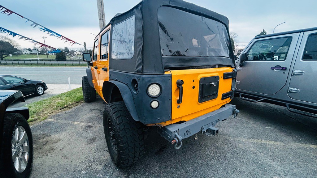 2012 Jeep Wrangler Unlimited Image 8