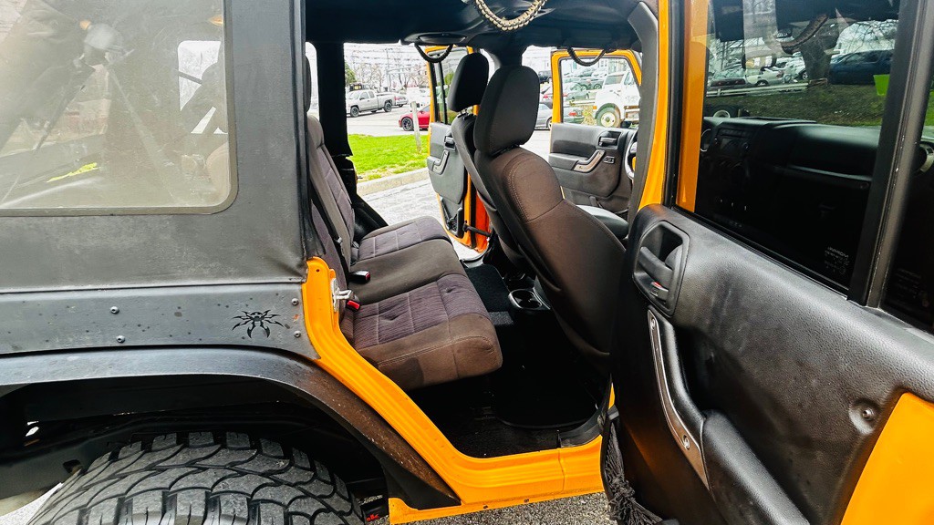 2012 Jeep Wrangler Unlimited Image 70