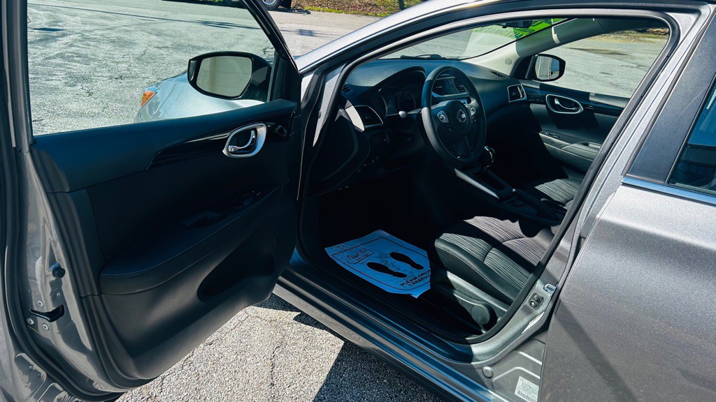 2018 Nissan Sentra Image 13