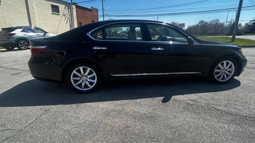 2007 Lexus LS 460 Image 5