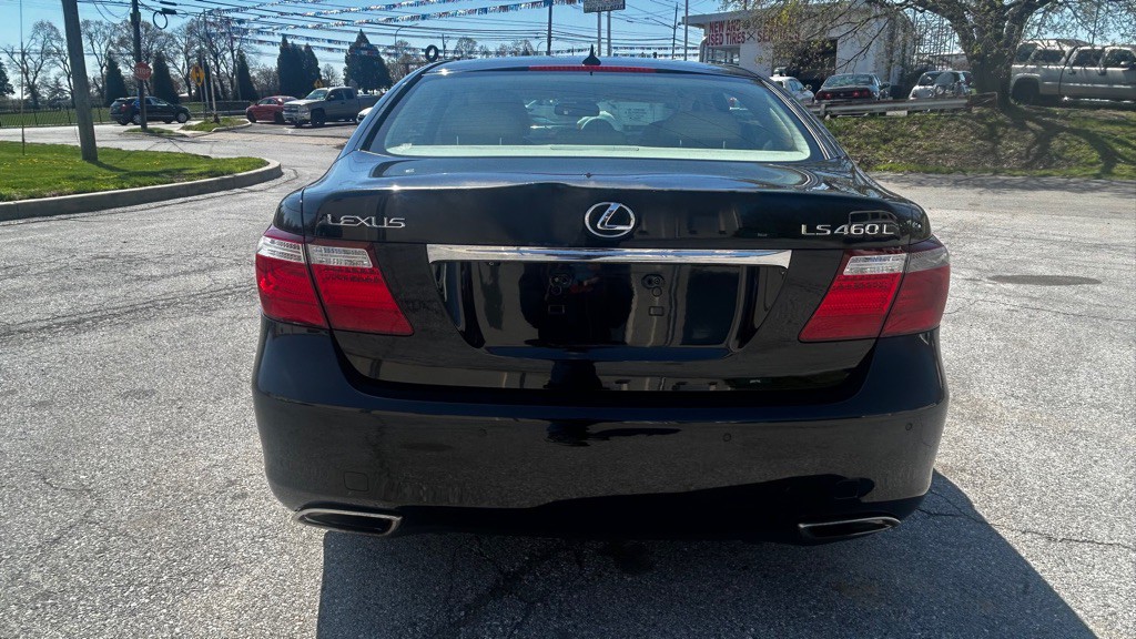 2007 Lexus LS 460 Image 8
