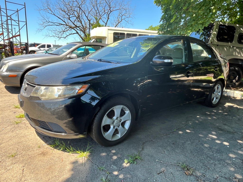 2010 Kia Forte Image 2