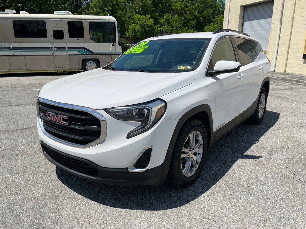 2020 GMC Terrain Image 1