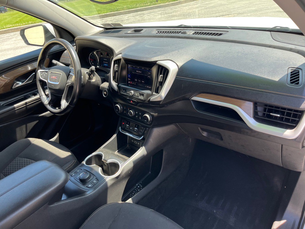 2020 GMC Terrain Image 13