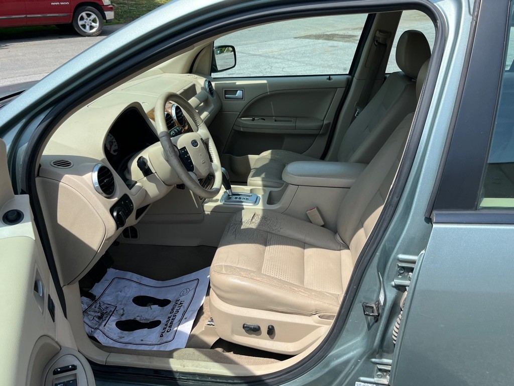 2007 Ford Freestyle Image 10