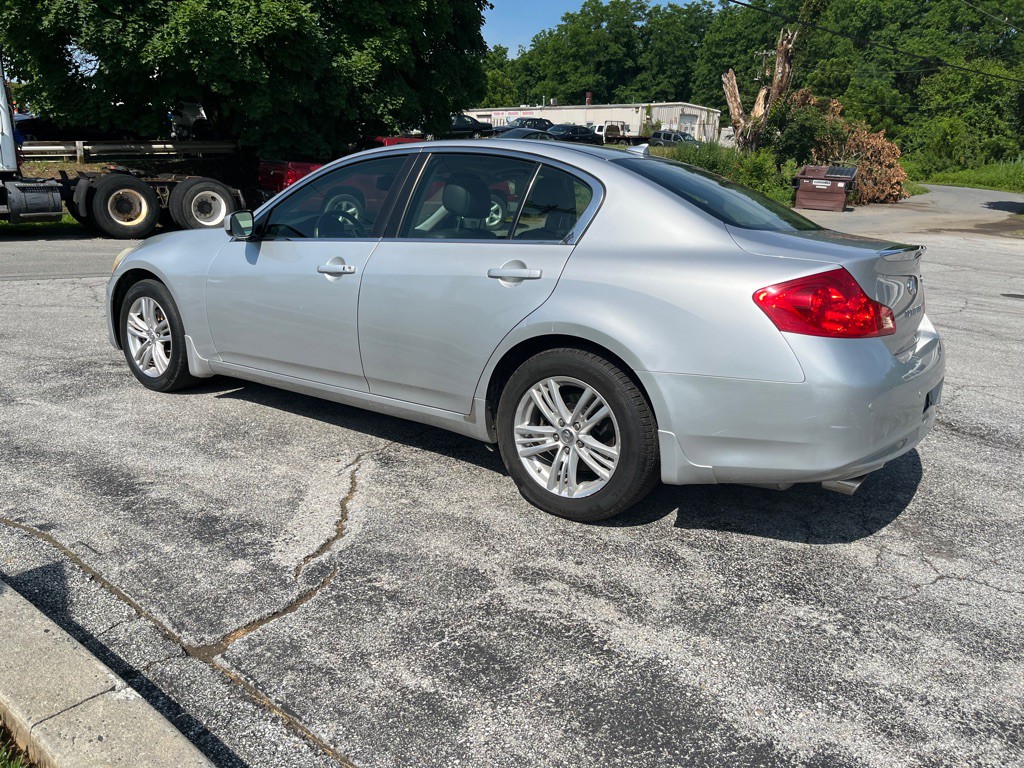 2013 INFINITI G37 Image 6