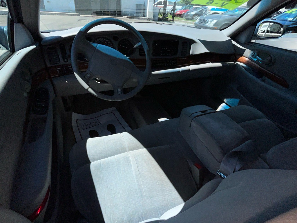 2001 Buick LeSabre Image 7