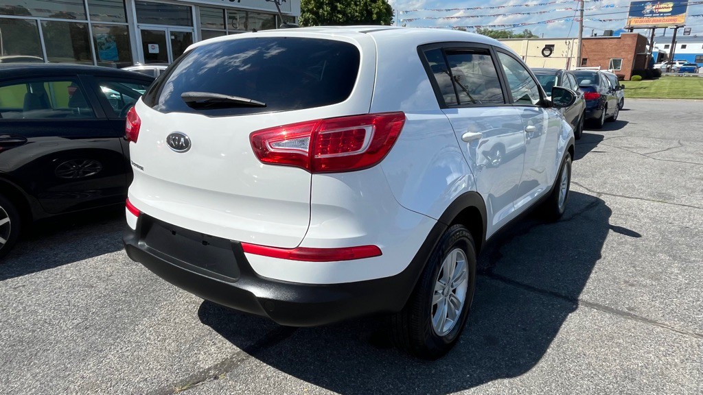 2011 Kia Sportage Image 3