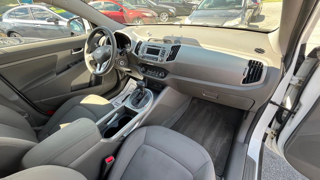 2011 Kia Sportage Image 8