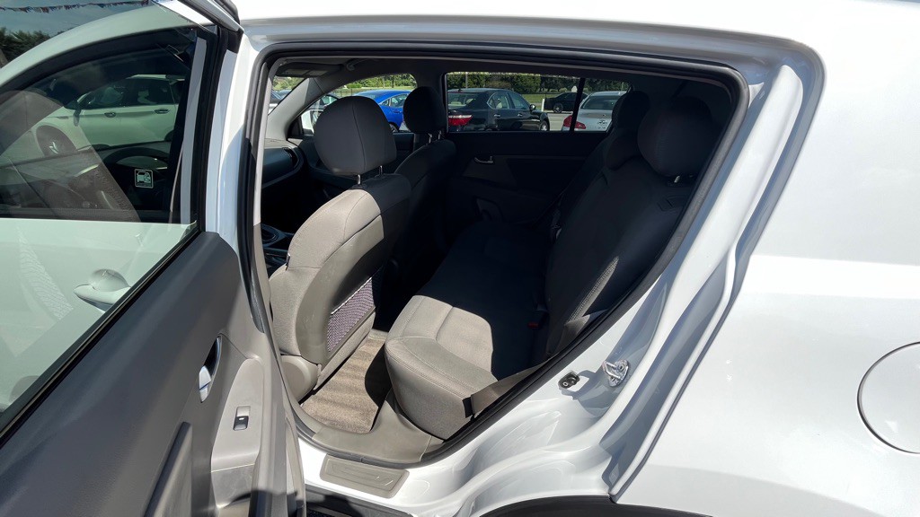 2011 Kia Sportage Image 11