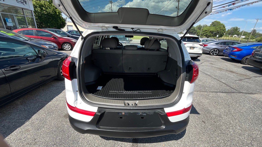 2011 Kia Sportage Image 12