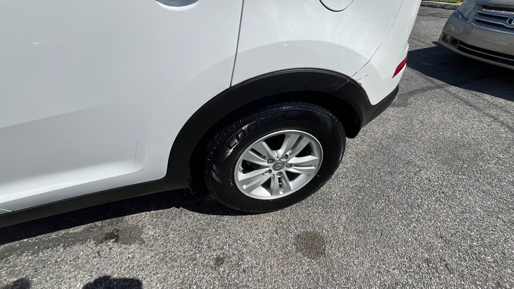 2011 Kia Sportage Image 16