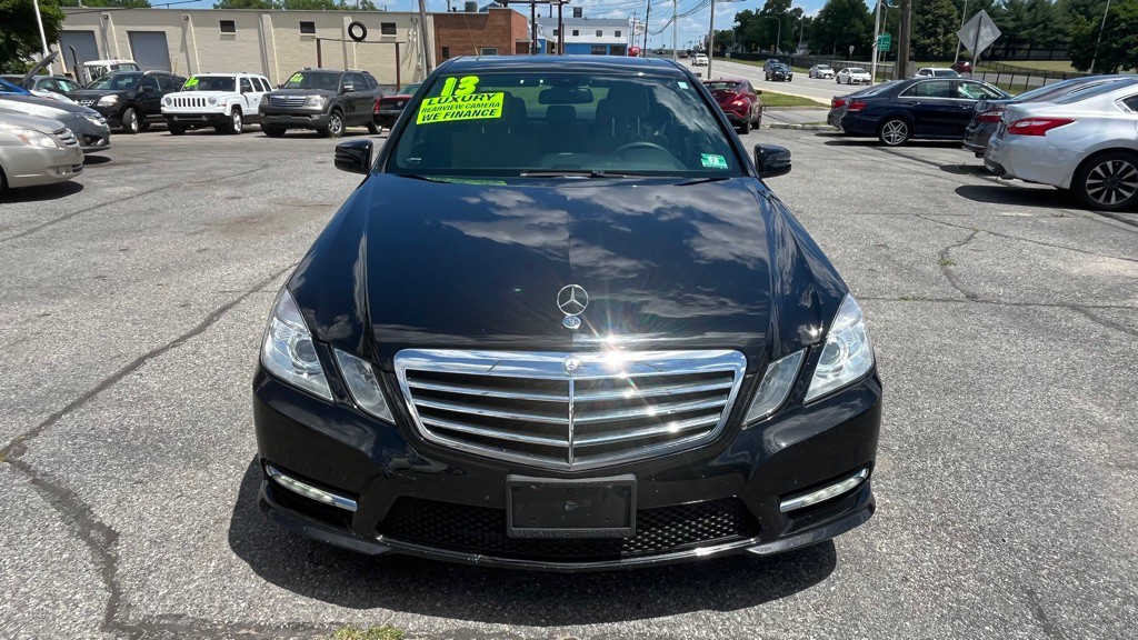 2013 Mercedes-Benz E-Class Image 10