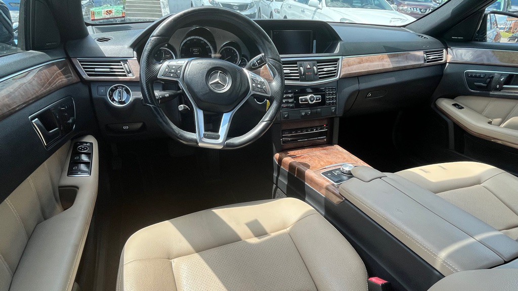 2013 Mercedes-Benz E-Class Image 18