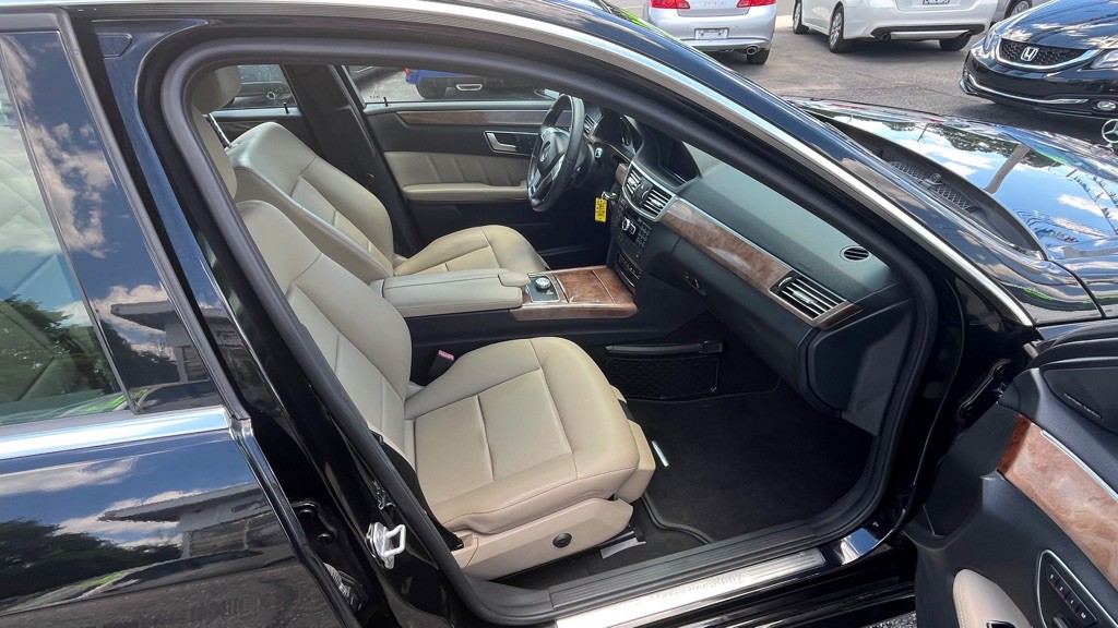 2013 Mercedes-Benz E-Class Image 20