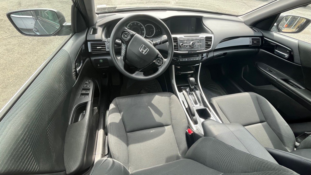 2016 Honda Accord Image 9