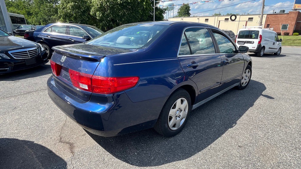 2005 Honda Accord Image 3