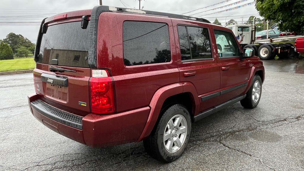2007 Jeep Commander Image 9