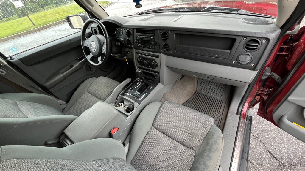 2007 Jeep Commander Image 13