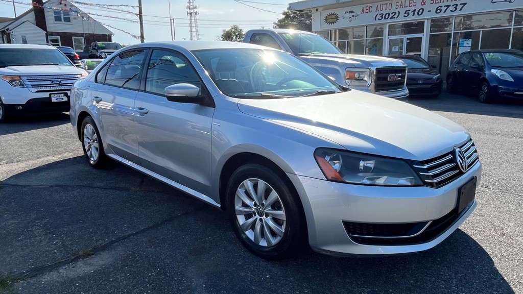 2014 Volkswagen Passat Image 3