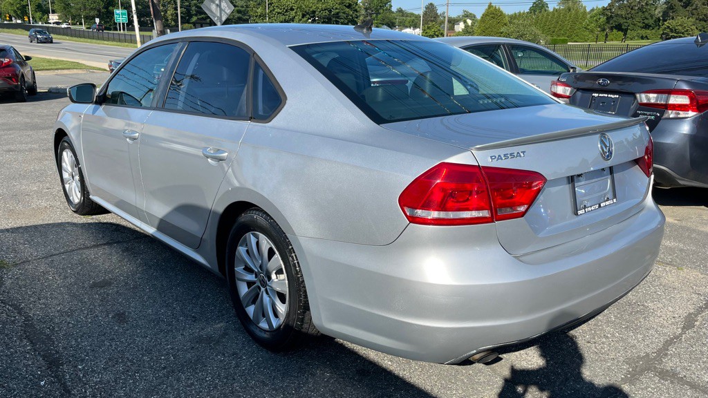 2014 Volkswagen Passat Image 7