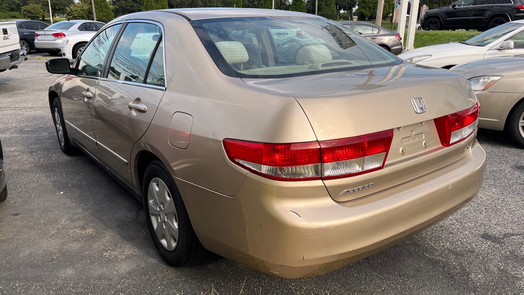 2004 Honda Accord Image 2