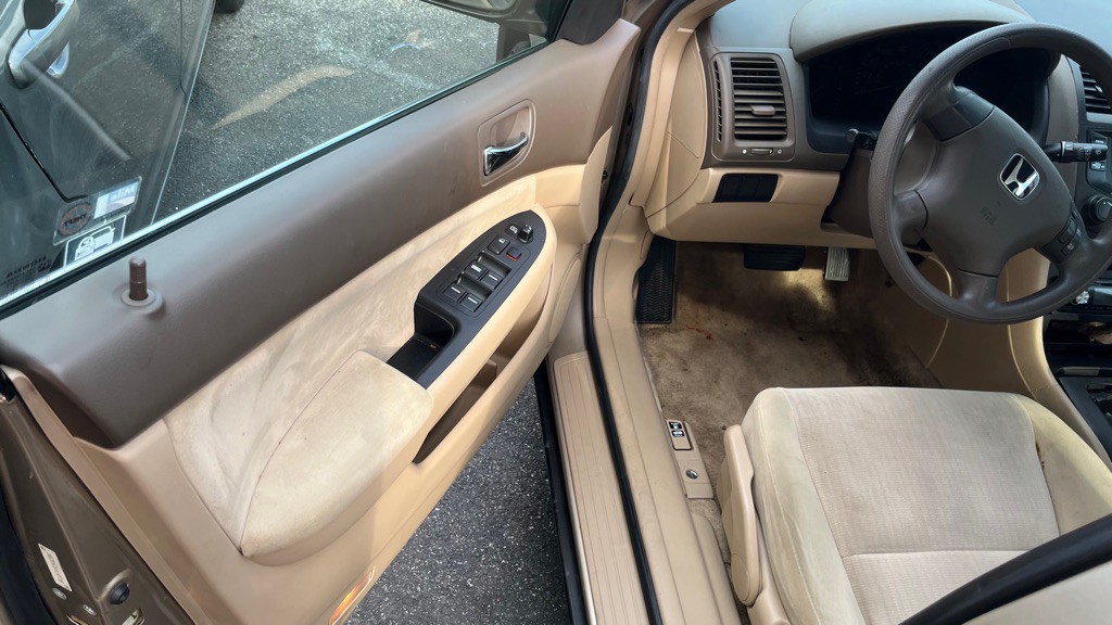 2004 Honda Accord Image 4